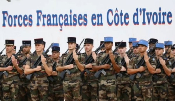 Francia pierde más posiciones en África y negocia su salida de Costa de Marfil