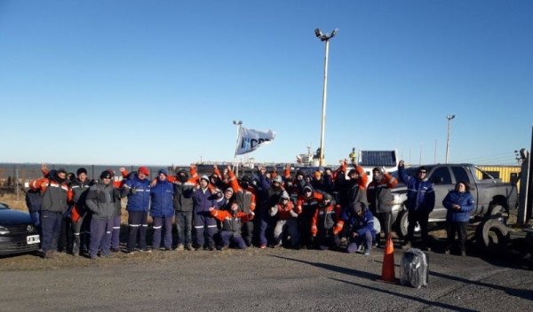 Trabajadores de YCRT continúan luchando por la reincorporación de los despedidos