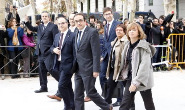 La defensa de los consejeros catalanes solicita la libertad por haber acatado el 155