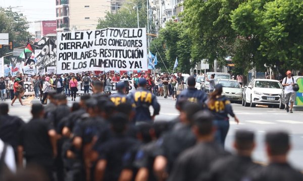 Puente Pueyrredón: importante protesta de organizaciones sociales