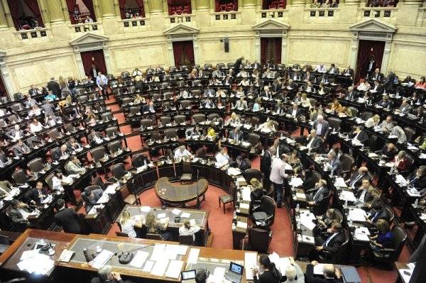 Diputados aprobó el Presupuesto 2018: ficción, recortes y endeudamiento 