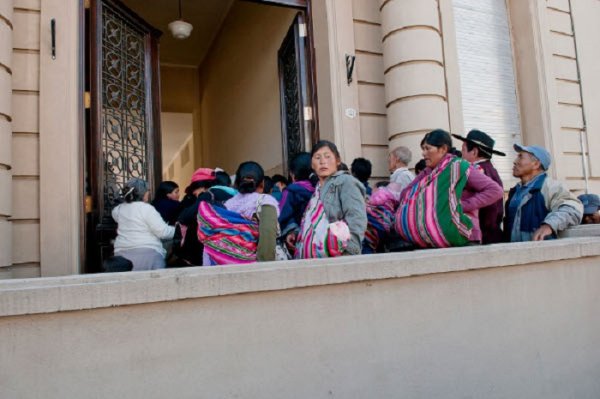 Xenofobia: Gobierno de Jujuy quiere cobrarles a los extranjeros el acceso a la salud