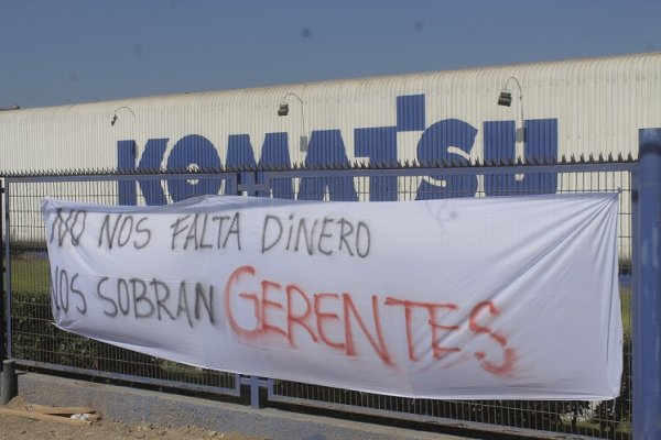 Trabajadores industriales denuncian multirut y se comprueba la unidad económica de Komatsu