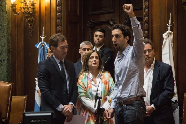 [VIDEO] Asumió Patricio del Corro como legislador del Frente de Izquierda