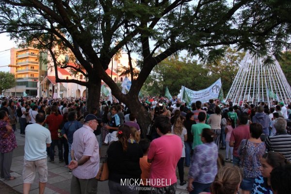 Río Tercero: impactante movilización contra despidos en Fábrica Militar