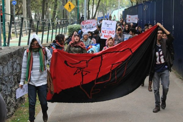 Estudiantes exigen justicia para Marco Antonio y alto a la militarización de México