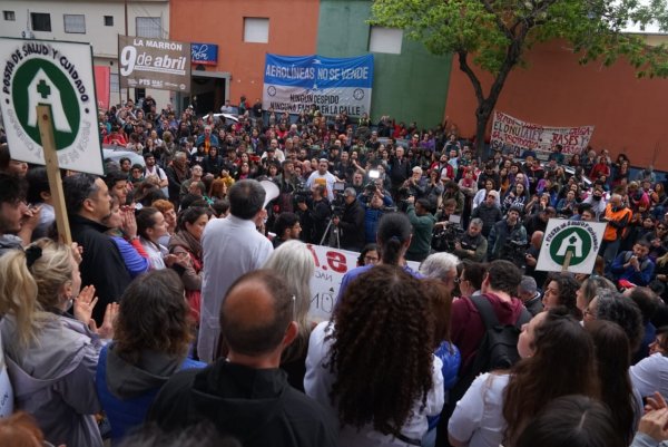 Abrazo solidario al Hospital Bonaparte: no al cierre