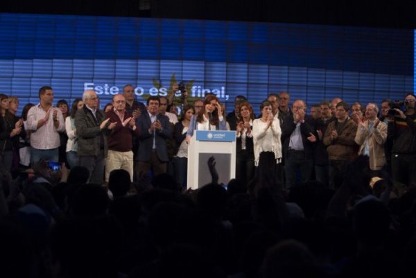 Precarización y otras "herencias": aportes para pensar el techo electoral de CFK