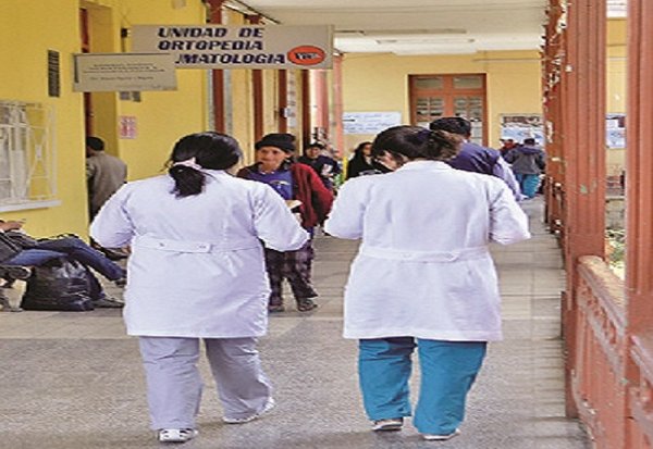 Médicos residentes demandan el pago de ocho mensualidades adeudadas por el Ministerio de Salud