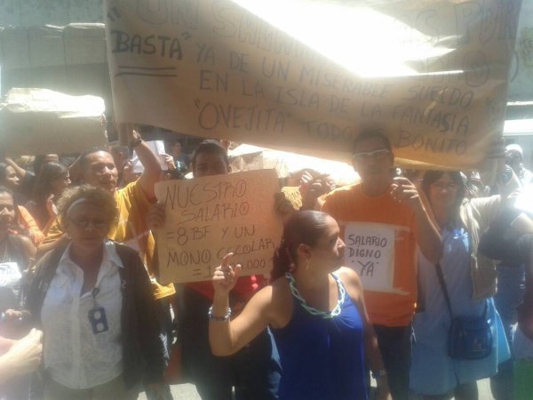 Obreras de la Ovejita, en Catia, volvieron a protestar