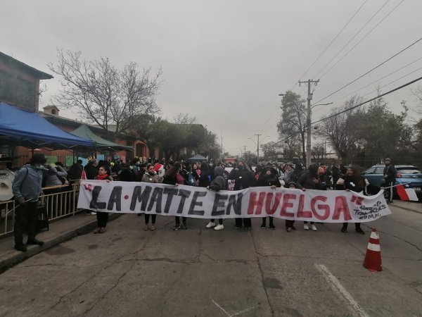 Huelga colegio Domingo Matte Mesias: ¡La Matte luchando también está educando!