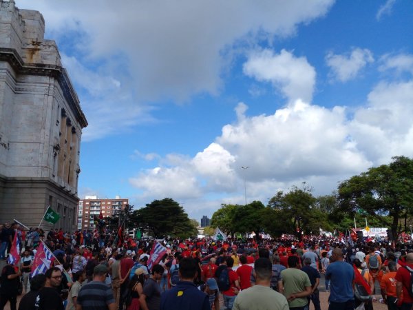 Importante manifestación contra la reforma jubilatoria