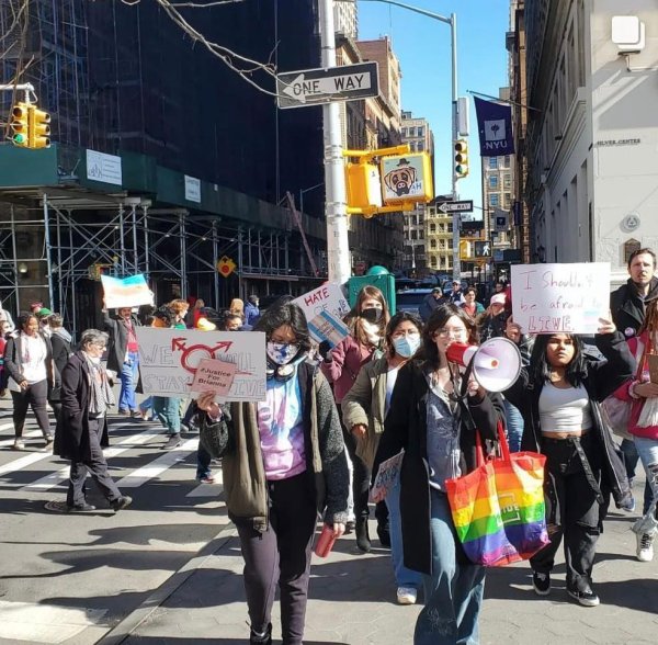 "No seremos erradicados sin pelear": La juventud trans se moviliza en EEUU