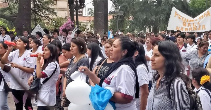 Foto: Apoyando el reclamo de enfermería