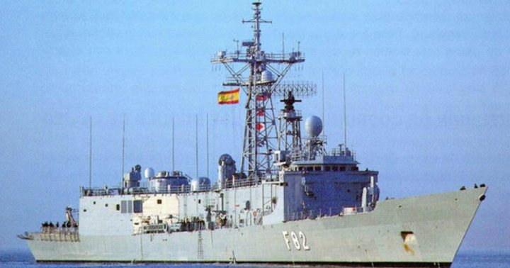 Fragata Victoria de la Armada española, que forma parte de la operación de la UE Navfor-Somalia y podría ser movilizada ahora contra Yemen del Sur