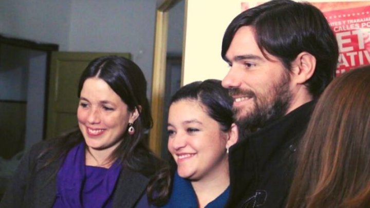 Macarena Escudero junto a Noelia Barbeito y Nicolás del Caño