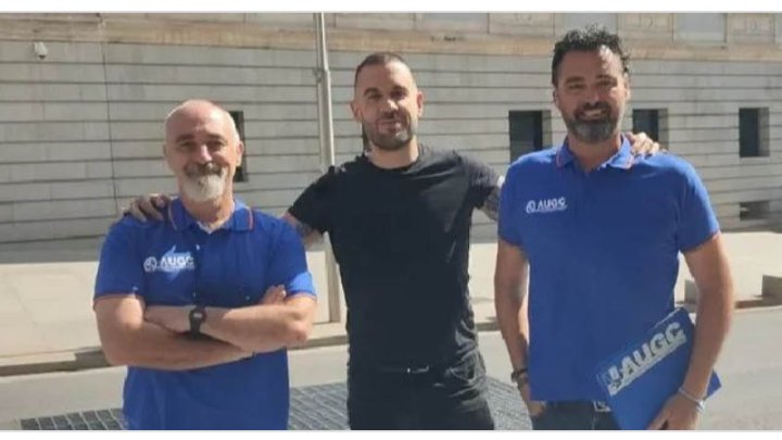 Roberto Vaquero (FO) reunido con miembros de la Guardia Civil de Cádiz.