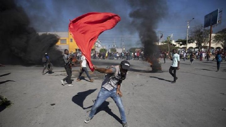 Días de furia en Haití que amenazan una explosión generalizada frente al deterioro de vida y los ajustes gubernamentales.