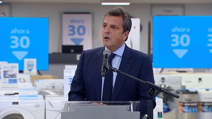 Sergio Massa en la presentación del plan Ahora 30