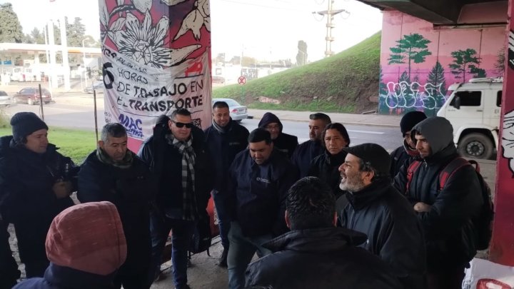 Asamblea en ruta 23 y acceso oeste