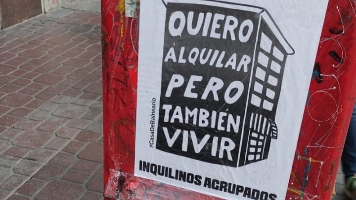 Foto: "Quiero alquilar pero también vivir", cartel de Inquilinos Agrupados | Facebook Inquilinos Agrupados