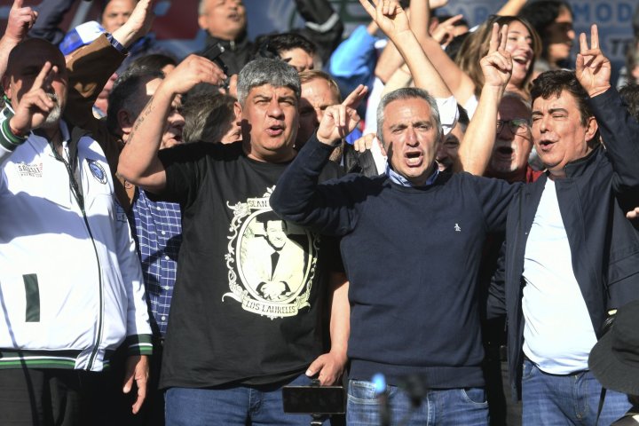 Moyano, Larroque y Espinoza en el acto de Plaza de Mayo | Foto: Télam