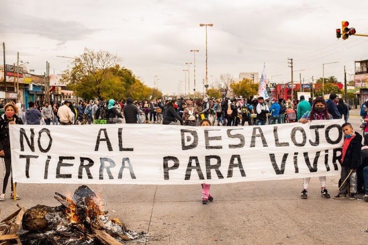 Cuando ya oficialismo, oposición de derecha y parte de los medios de comunicación afines a ambos clamaban porque se los expulse