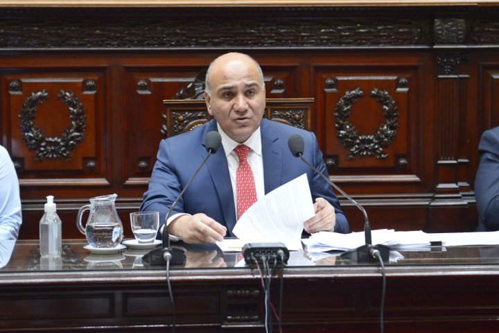 El Jefe de Gabinete, Juan Manzur, se hizo presente en la Cámara de Diputados por primera vez para dar el informe de gestión. Foto: HCDN