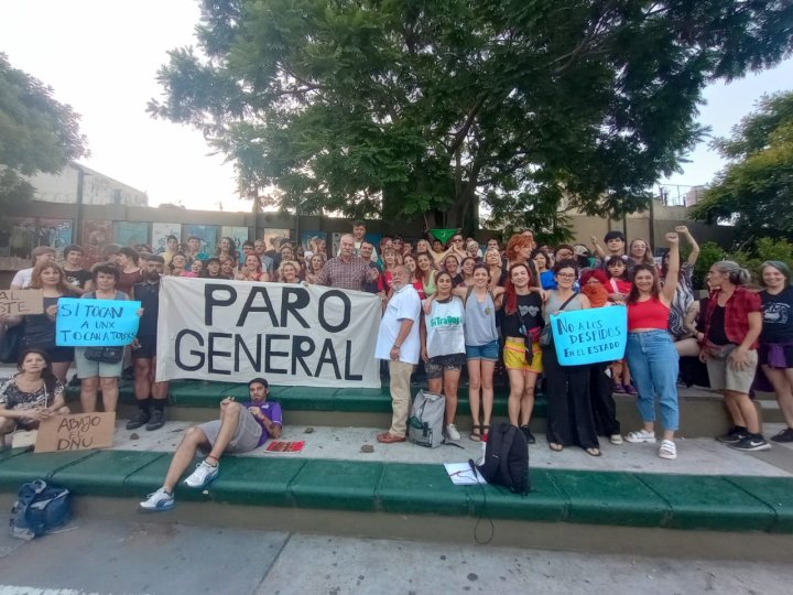 Asamblea barrial de Boedo en apoyo a les trabajadores estatales